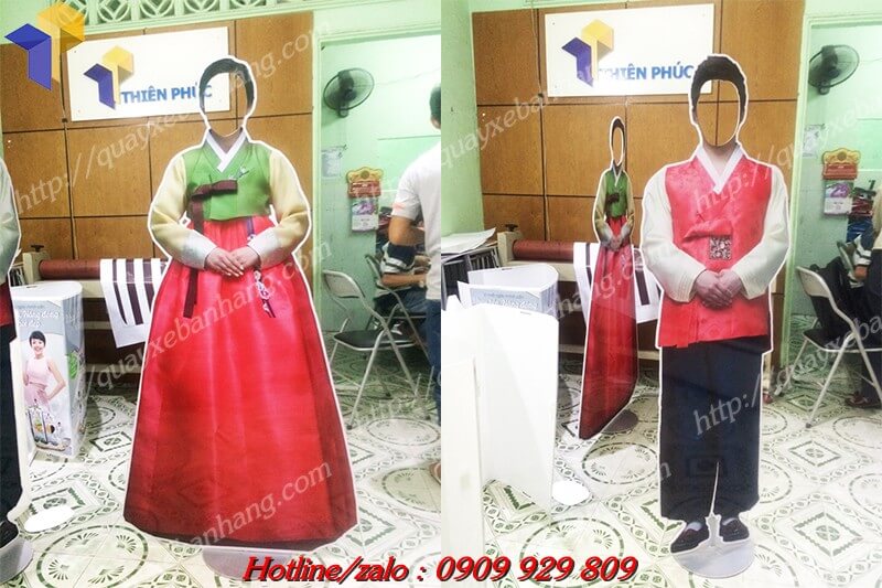 standee mac hanbok han quoc