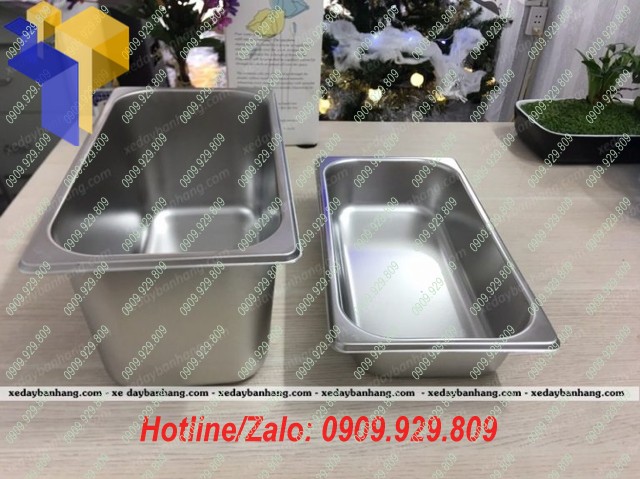 khay inox dung tran chau