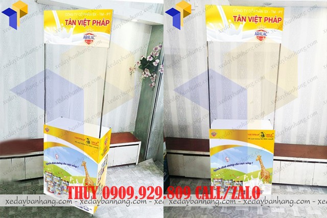 quay sat ban hang