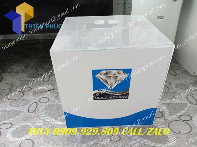 thung mica bo phieu