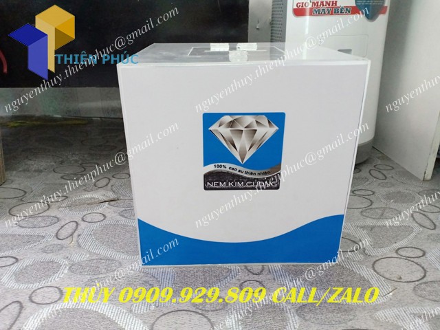 thung mica boc tham